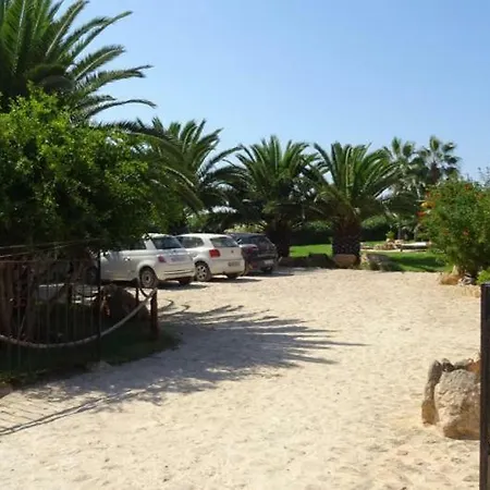 Appartamentos Michel Dos San Ferrán de ses Roques Exterior photo